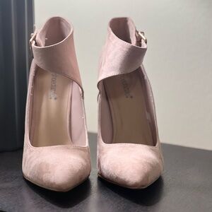 Chic Blush Women's Heels